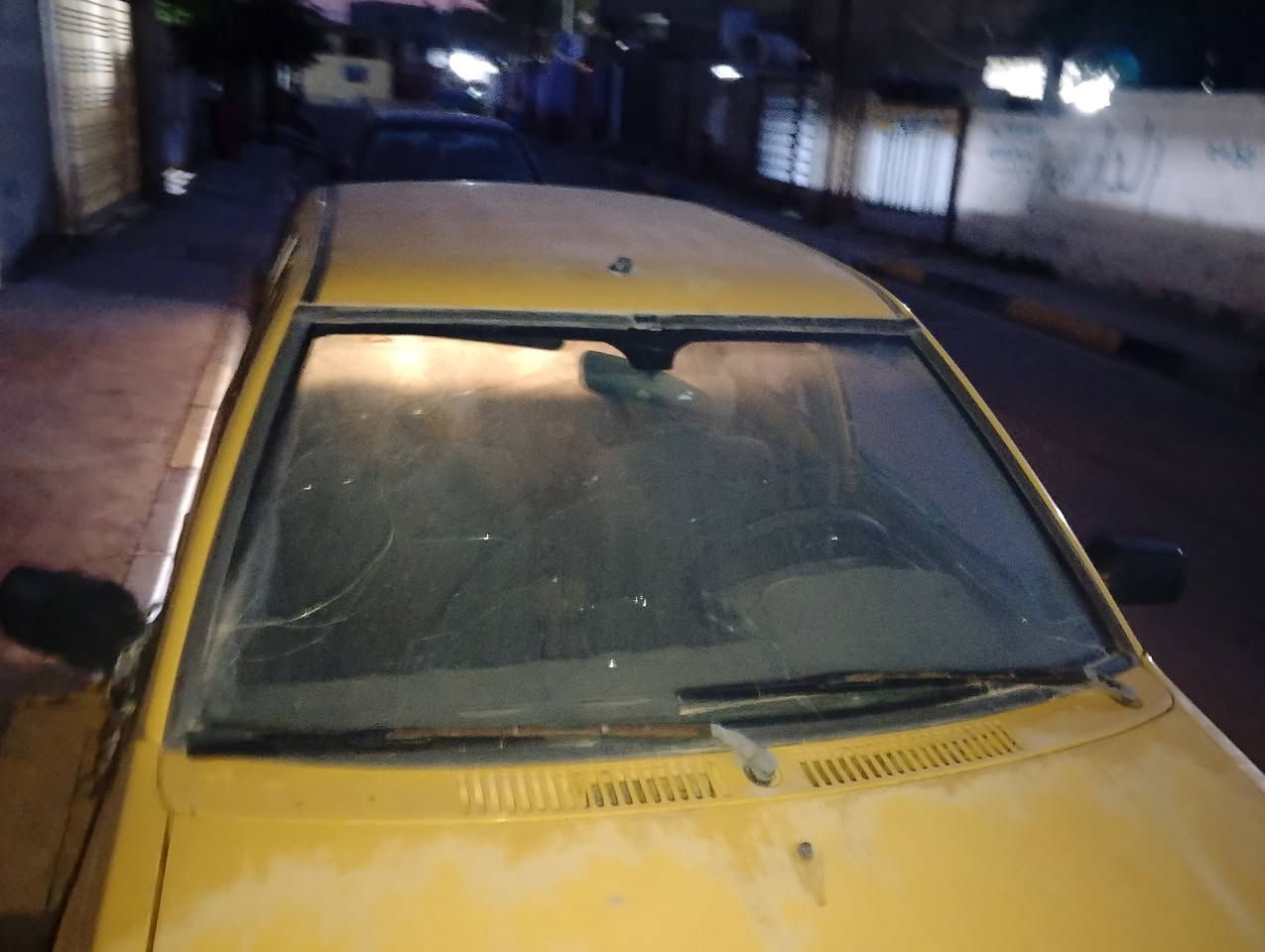 السلام عليكم سابيا البيع رقم بغداد جراة موديل 2011 بيهة مكينة كايمة رقم الماني بس الشرعي تحويل ثانيوم 
العنوان وسط العزيزة          10وراق وبيه مجال 
رقم ***********
