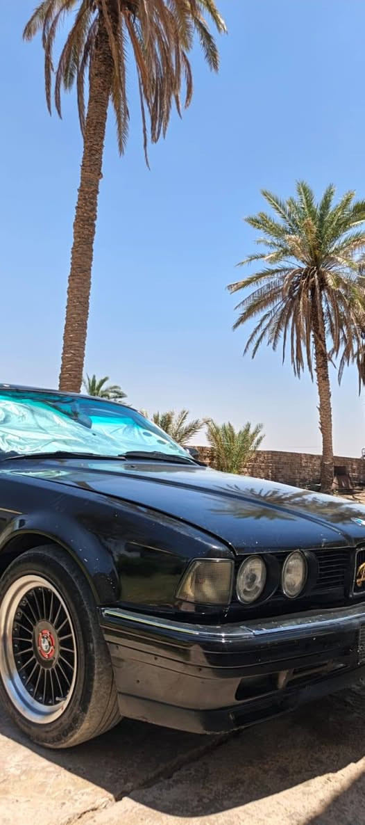 السلام عليكم للبيع  740 موديل 91 مكينه كير شرط صدر كهربايات لا خياس لا ضربه بس صبغ  جماليه تبريد ثلج رقم انبار شرط التحويل مكاني صلاح الدين تكريت السعر 55 بيه مجال وترهم مراوس.   . ***********
