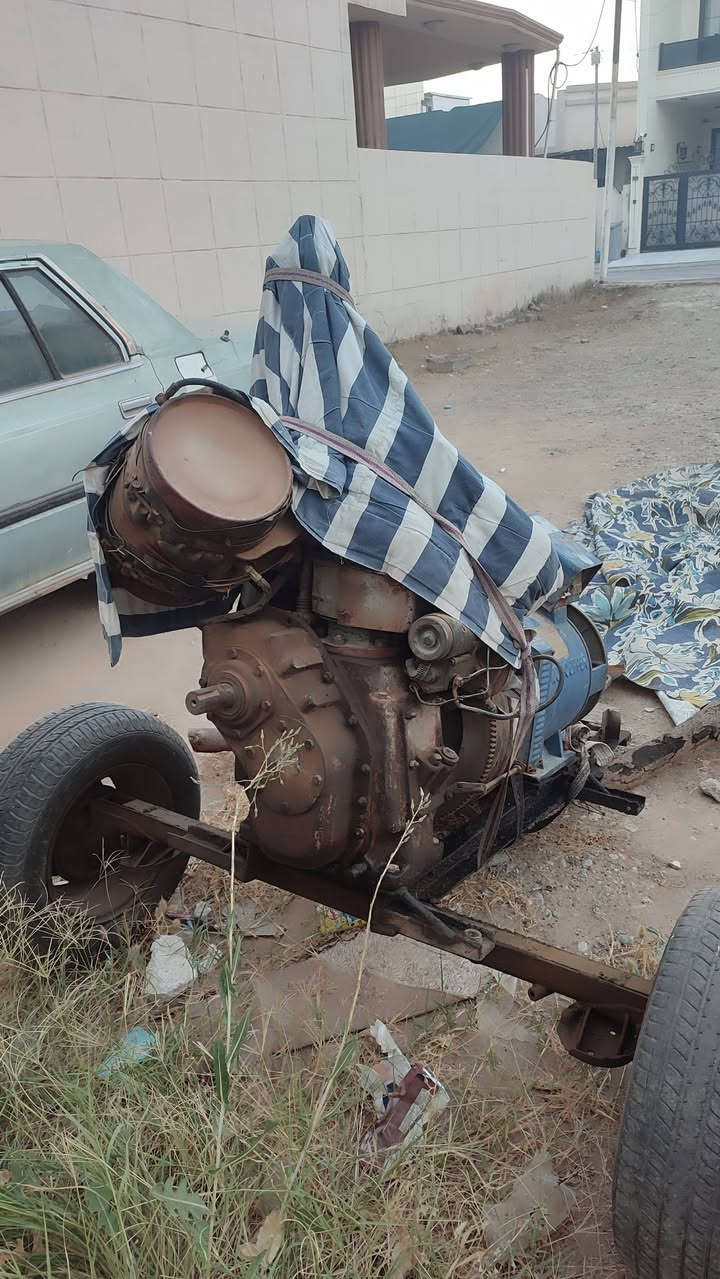 مولدة بتر توليد 40 امبير محرك مجفت جديد شرط اتشغيل وتوليد اسعر خاص او اتصل(***********)
