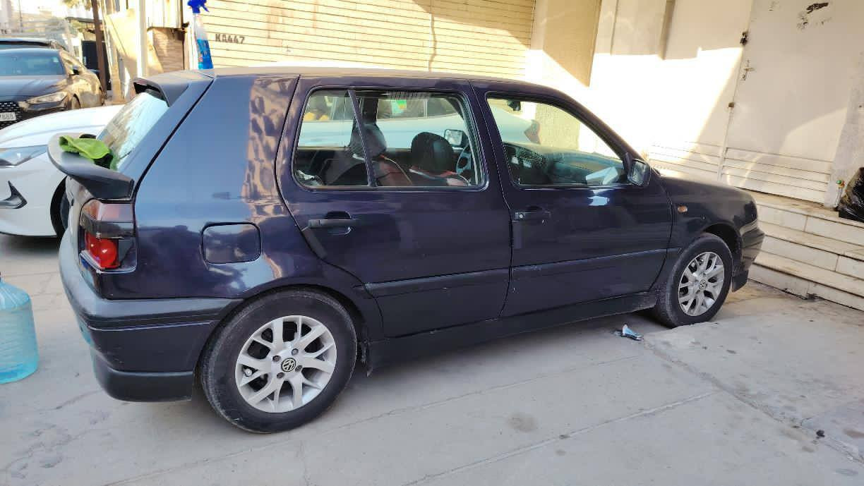 سلام وعليكم 
كولف موديل ١٩٩٤
سياره جاهزه 
تخم تاير ويل جديد
تبريد /تدفائه
محرك٢٠٠٠
رقمي دولي
غرفه جاهزه 
السعر٤٥/ بيها مجال بسيط
سياره كامله من كل نواحي
بيها فقط النمره الرابعه متجي
مكاني بغداد اليوسفيه /رقمي‏‪***********‬‏
