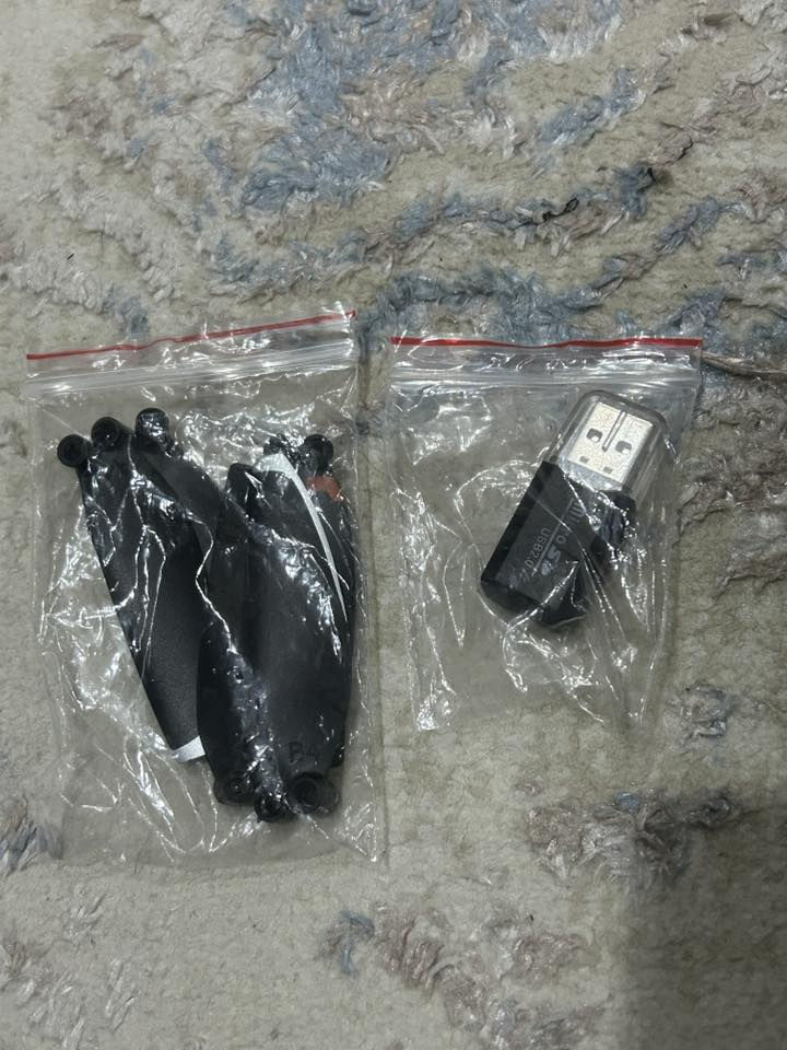 درون m66 للبيع يوجد توصيل مانع تصادم حقيقي و رجوع ذاتي gps يجي ويا رام و فلاش و اجنحة اضافيه عدد8 و يجي ويا بطارية وحده الي يريد يشوف ثباته و يعرف سعره و بقيه موصفات واتساب ***********
