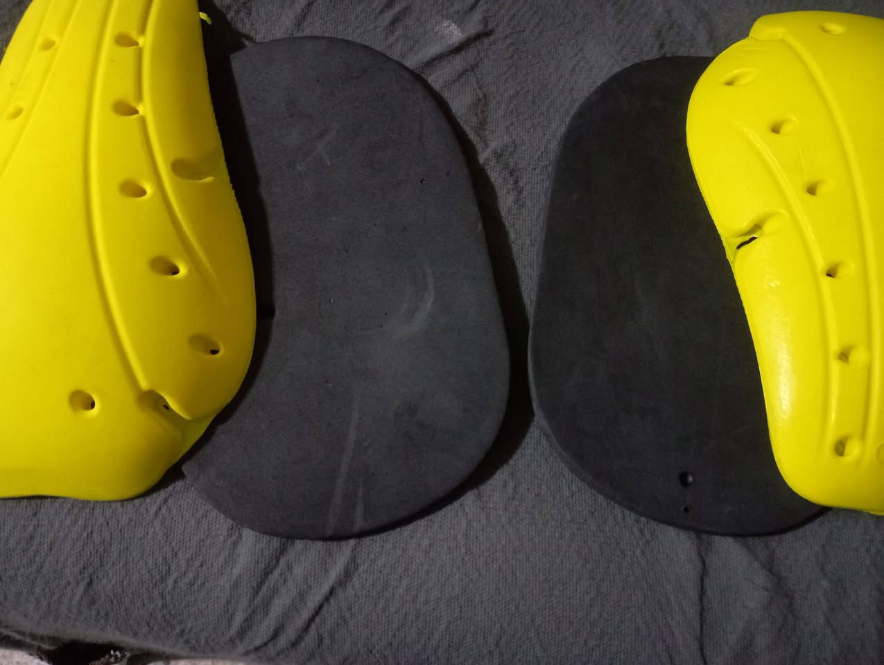 السلام عليكم بنطلون جينز مال دراجات بهذا الشكل يلبس قياس 36 ووياه ذني الكسارات يصيرن بداخل البنطلون السعر 15 الف هو والكسارات وبيه مجال للطيبين


**إذا كنت صاحب هذا الإعلان وتريد حذفه لأي سبب، رجاءا أرسل رسالة إلى الدعم الفني**