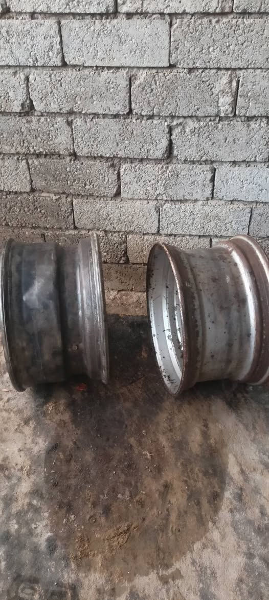 جوز وياله البيع  مال تريلا ***********
