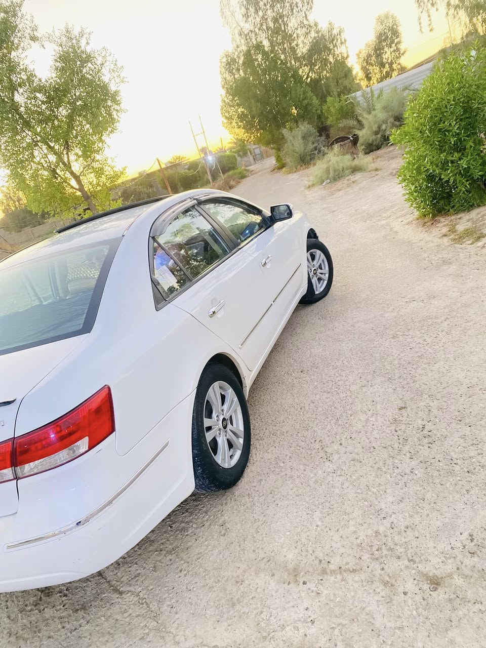 سوناتا (2011)خليجي ضررها جاملغ امامي صبغ ومرجعينه نفسه  من جهه الصدر و الباب مابي اي حادث بس مفتوح ومرجعينه نفسه  علمود الجاملغ مكينه (2400) مكينه كير صدر كله جديد  وضايفيلها منضومه غاز وبانزين يعني الشغلتين شغالات خلص بانزين تحول غاز خلص غاز تحول بانزين كلهن شغالات 
السعر (140)
الرقم: ‭0790 160 1172‬
الرقم كورك: ‭0751 667 2947‬
