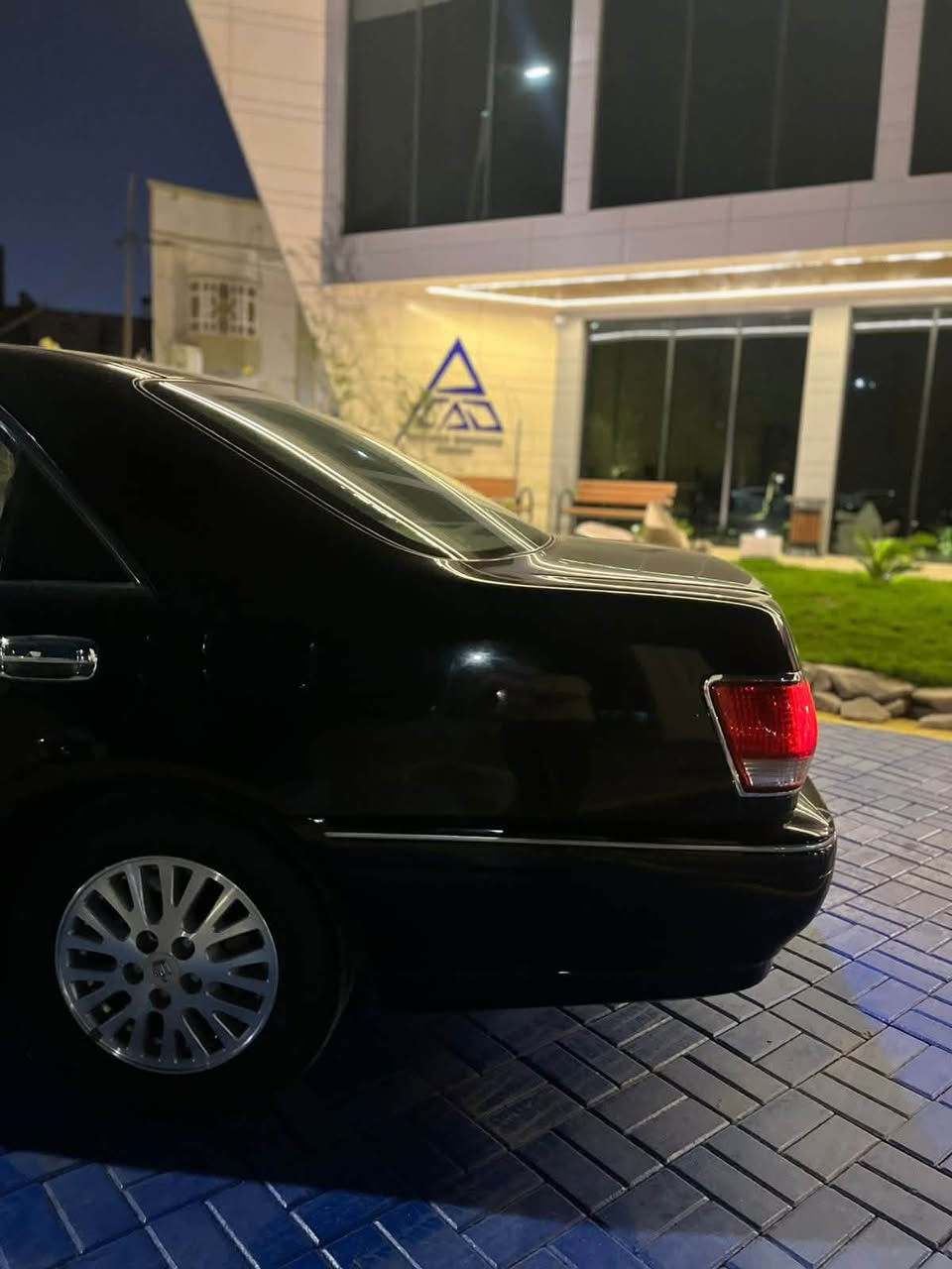 ملكه كفاله عامة 

 قرار 102 رقم بصرة دولي بسمي شرط المداور 

دكمتين شاصي 171 محرك فيفتي ✅
كشنات كهربائية داخل بيجي السيارة
كرستال السيارة 
بكلايت كرستال 
12-برده كهربائيه كروس قفل سرعة 
دمامات امامية خلفية 
مكاني بصرة 
السيارة جاهزة من كلشي كير محرك تبريد 
***********
السعر 125$ وبي مجال بسيط
