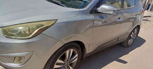 السلام عليكم  توسان وارد امريكي موديل ١٤ للبيع السعر ١٣٠ حادثها جاملغ وبنيد بدون شاصي بدون لغد بيها بارد مكانات صغار و شويه جراد بالقمارة محرك GDi رقم بغداد مشروع وطني مكانها بغداد 
***********
