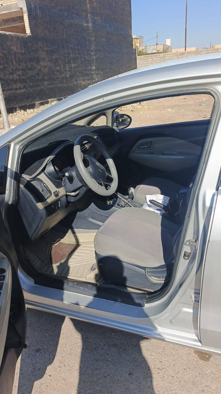 السلام عليكم ...
كيه ريو مديل 2015 رقم إنكليزي هزه جديده مكينه 1600دوش السياره خطين غاز بانزين تبريد حداديه دوشمه السياره جاهزه بيه رشات أثر جرادالسعر 84بيها مجال رقم الهاتف.... *********** العنوان ميسان الكحلاء... علما المكينه امجفته تراي وين ماتريد
