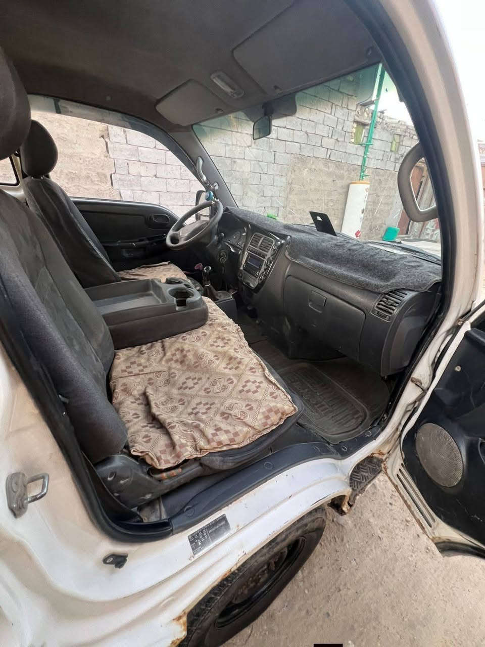 سلام عليكم كيه حمل لبيع موديل 2012 سياره جديده مال جناي وتخم تاير كلا جديد رقم نكليزي
مكاني بغداد ‏‪***********‬‏
