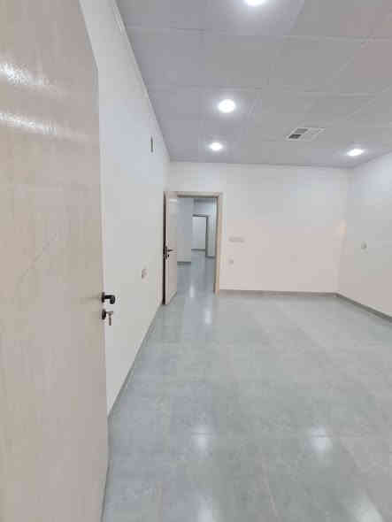 يتوفر 🛑🛑🛑🛑🛑🛑🛑🛑
دار للايجار 
في حي الحدباء 👉👉👉👉👉👉👉👉👉👉
مساحة 250 متر 
بناء حديث فول سيراميك بورسلين 
زيرو 
تصميم تركي 
طابقين 🫸🫸🫸🫸🫸🫸🫸🫸🫸
ط1 يتكون من غرفتين نوم وهول واستقبال وصيحات ومطبخ 

ط2 يتكون من اربع غرف نوم وهول وصيحات ومطبخ 
السعر 800 

للاتصال والاستفسار ***********
                                ***********
