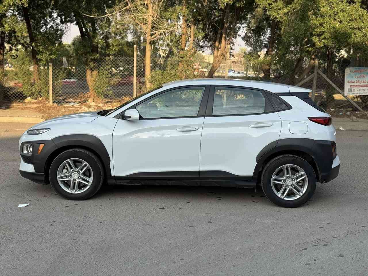 هونداي كونا 2019 وارد امريكي
حادثها جداً بسيط
بين الباب والجاملغ فقط 
وبدون دواخل 
بدون ايرباك 
مواصفاتها 
شاشه كبيره 
كامره دواره 
تحكمات ستيرن جهتين 
رادارات 
تحديد مسار 
ويل كب 
نظام اي بي اس
نظام ايكو اقتصادي بانزين
كير ATMبلادي
محرك 2000 دوش 
السياره جديده 
السياره رقم بغداد وباسمي 
السعر 145
للاستفسار ***********
