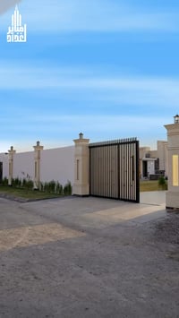 � فلتين متشابهات بتصميم فخم ومواصفات راقية جداً كل فيلا تحتوي على غرفت...