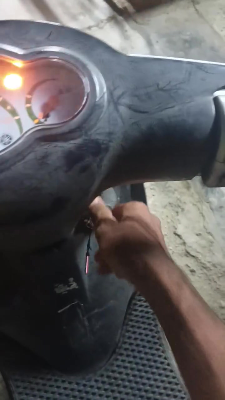 سلام عليكم 
دراجه فُله للبيع الدراجه نوزل نص نكره بل وقت تجي ونجيب وياك 10 فيتريه هم عل فحص شلعه ومعدل مكينه مكفوله مكفوله كفالة عامه اسبانه مواصللها كهربائيات كاملة اشاير ولايت عالي ناصي كيج بانزين وسرعه شغال ماشيه 41 الف اخوان الدراجه رمبه قبل شهرين نزلتها 
السعر 900 ومجالها بسيط اخت الرمبه 
مكاني بغداد
***********
