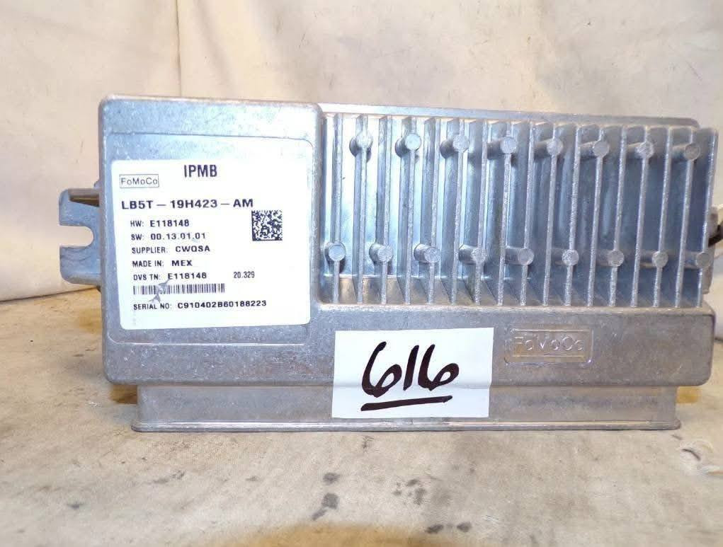 إكسبلورر ٢٠-٢٤
سعر زوج ١٤٠ ألف 
قاعدة رادار أصلي وكالة  ٤٠ ألف 
عقل محرك ٢٠-٢٤ السعر ٢٠٠ ألف 
كارت كامرات سعر ١٥٠ ألف 
كفل تكم أمامي زوج ١٢٥ ألف 

واتس إب فقط 
***********
