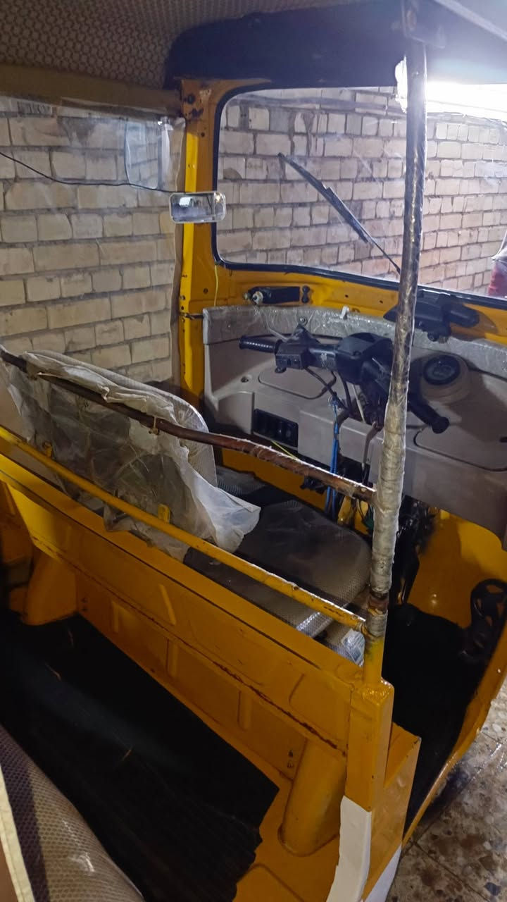 سلام عليكم تكتك للبيع مديل 19 رقم وسنوية تحويل ثاني يوم تكتك حلوة وخير من اللة تخم تاير مكينة خرسة عنوان بغداد البلديات السعر 6000 وبيهة مجال بصيط الرقم ***********
