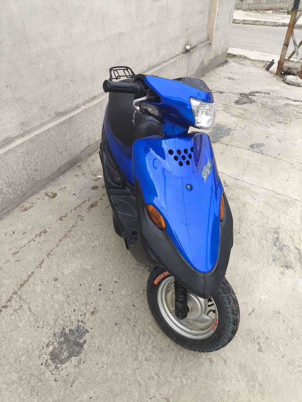 للبيع ماطور نحله 
كهربائياتو كلها شغاله 
تايرات جدد 
السعر.250
الشراي على رقم***********
