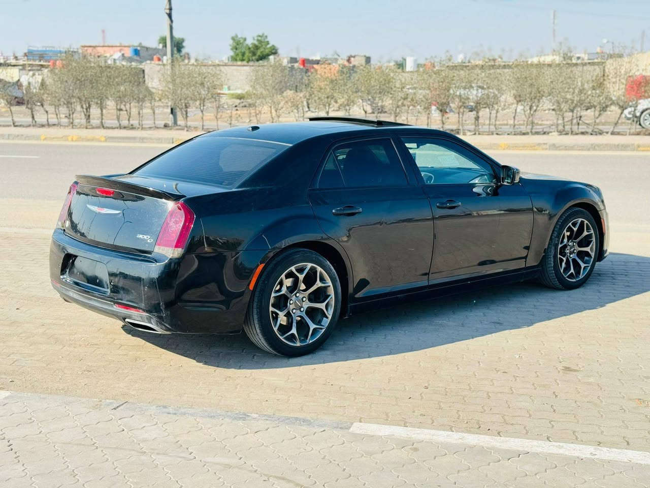 السلام عليكم اوباما مديل 16معلايه 22
رقم فحص تترقم جميع المحافظات 
السياره cفول مواصفات بيها جاملغ صفحت العبري صبغ وباب خلفي مبدل وباقي السياره كفاله 
العنوان البصره معقل 
***********
