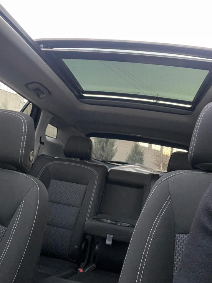 جي إم سي  فول فول 2023 🔥
بلاك تۆب كندی 
بدوب صبخ

مواصفات كاملة لسيارة كندية سوداء 😍
إصدار خاص من السليمانية

سيارة جديدة وفرامل جديدة

215 دولارًا
بانوراما
ناقل حركة أوتوماتيكي
عمود نقل الحركة
علبة التروس من نوع بسمة
مقبض تحكم بالأكواب
شاشة كبيرة
سيارة رياضية
مدفأة وسائد هوائية
4 أبواب بسمة
مكبر صوت
رادار
كاميرا أمامية وخلفية
كاميرا 360 درجة
وسائد هوائية
مساعد منحدرات
حساسية تسلا
نظام إلكتروني جزئي
محور مزدوج
مميزة جدًا
قطعت53000 كم

أغطية أمامية وخلفية غير مطلية
ضمان المحرك وناقل الحركة. العنوان: السليمانية
*********** شامل
