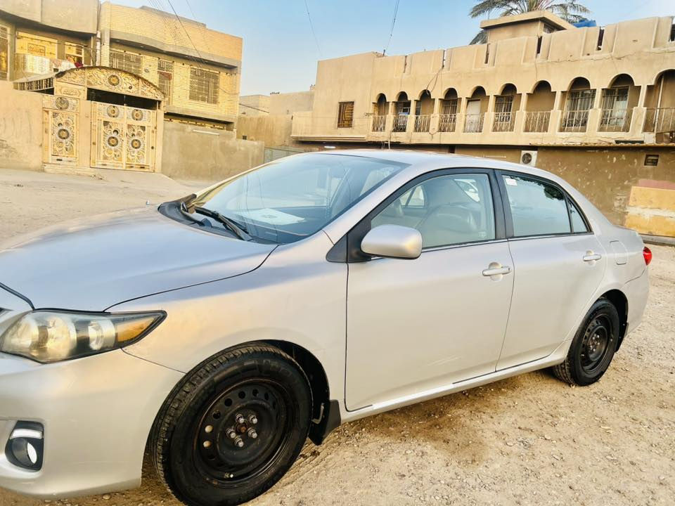 للبيع تويوتا كورلا 2013 نظيفة
كير ومكينة ما مبدلات، نضيفات، تبريد ممتاز، السنوية 2027، رقم بغداد.

ما بيها صبغ، فقط جاملغ بسيط بالهلال الأمامي الايسر، والجاملغ لايمن مبدل  أصلي نفس اللون.

بيها ضربة بالغد ما واصلة للشاصي، السيارة خير من الله.

صدر جديد صارله شهر من شادّه، استعمال شخصي، 

السعر 125$ قابل للتفاوض للجادين فقط 

الاتصال .***********
