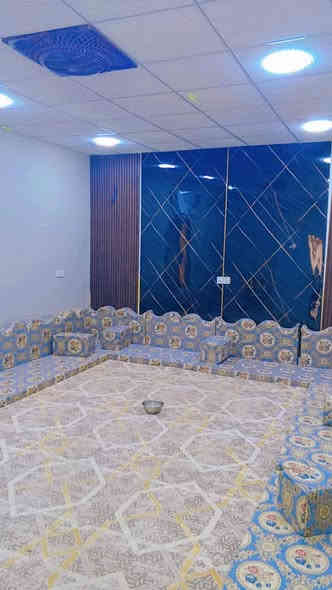 دار للبيع حي الكاظم الصوب الكبير
الدار مطلوب للمصرف العقاري ٦٧ مليون
مساحة الدار ٢٠٠ متر
يتكون طابقين
الطابق الارضي / غرفتين وصاله ومطبخ وبراني وصحيات خارجية وداخليه
الطابق الاول / غرفة وصحيات
قرب مدرسة #المصابيح 
يرهم #مراوس بقطعة بالجزيرة 
للاستفسار مراجعة #مكتب_الرّشد_للعقار
شارع الاندلس مجاور مطبعة الطائي
للاستفسار اكثر
الاتصال على الرقم
***********
واتساب اتصال
@الجميع
