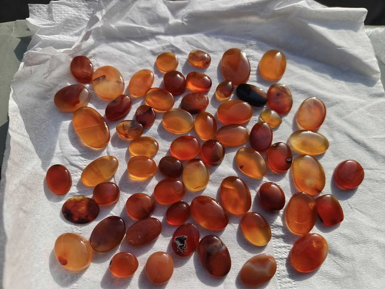 58 حجر عقيق يماني احمر نواعم خنصر بـ25 الف فقط فقط للتواصل واتساب (***********)
