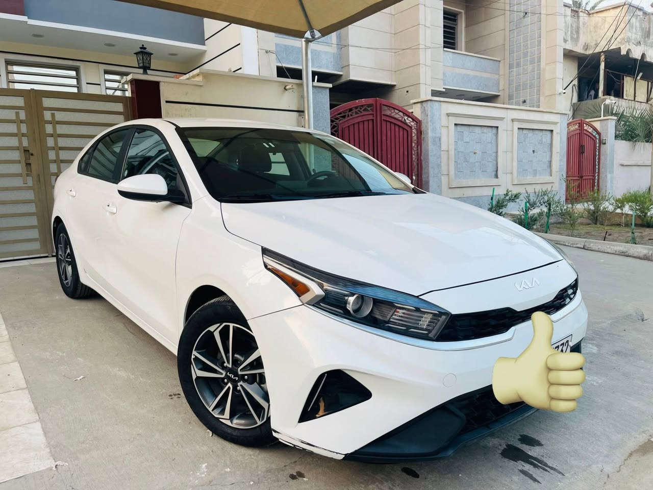 كيا فورتي موديل 2024 وارد امريكي دخول وهزه ورقم جديد اربيل بأسمي تحويل ثاني يوم 
مكفوله من الصبغ والتبديل فقط بيها مكانين  بارد بسيط في البنيد ولجاملغ ولجاملغ الخلفي طخه عله
 كد شبر بسيطه اثناء تحميل مسويها في BDR صور الحادث وكلشي موضح 
الموصفات نص فول عاديه نقطه عمياء تحديد مسار رادار امامي خلفي حساسات امامي خلفي ماشيه 25   ،، للاستفسار الاتصال عل هذا الرقم ***********المكان بغداد
