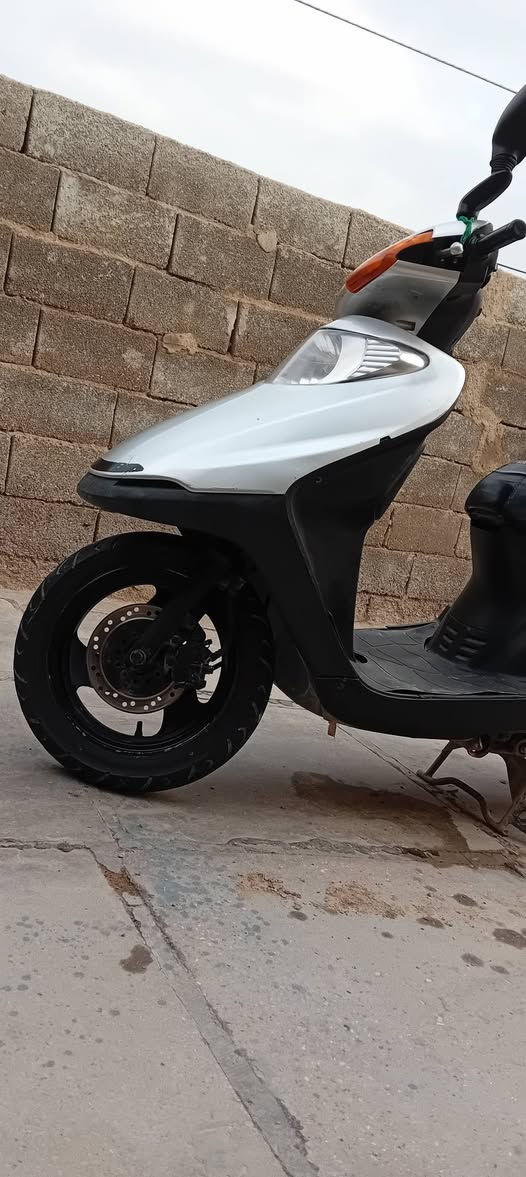 سلام عليكم ورحمة الله وبركاته سبيسي للبيع مفتوحه
السعر خاص مكاني كوت 

وهاذا رقمي ما متواجد ع فيس ( *********** )
