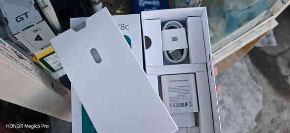 هونر x8c
الذاكرة 256
العشوائية 8
لونه اسود
نظافته ١٠٠
ملحقاته كامله ومامفتوحة ع وضع الشركة
مكاني ديوانية شارع المواكب
للاستفسار ***********

السعر 175
