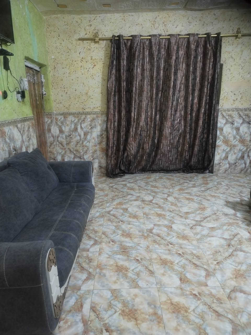 بيت البيع شطره شوملي خلف أسواق اشرد مساحته ٢٧٥ يحتوي علئ سبع غرف وصالتين ومطبخ وصحيات شراي يراسل خاص


**إذا كنت صاحب هذا الإعلان وتريد حذفه لأي سبب، رجاءا أرسل رسالة إلى الدعم الفني**