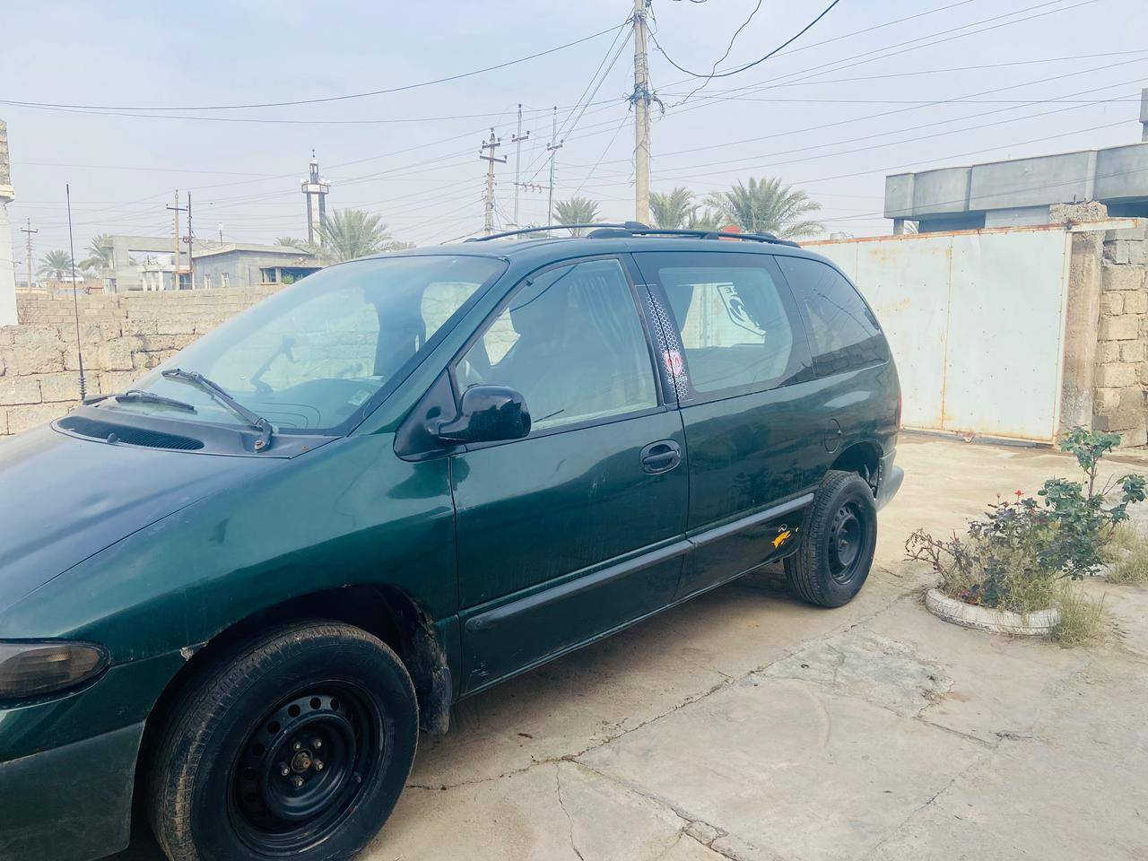 سلام عليكم
دوج كرافان 7راكب للبيع او المراوس حسب الرغبة. 
تتدفئة تبريد شرط 
السعر
 50
محوره محرك 4مال كامري ابو الجف 
رقم صلاح الدين الماني مشروع وطني صفر غرامه شرط التحويل 
عنوان السياره صلاح الدين الشرقاط
للاتصال ***********
