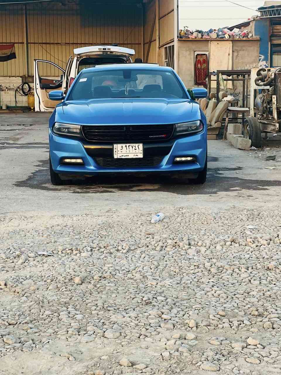 سلام عليكم
جارجر موديل 2015 
سياره فول واحد ع واحد 
بيه 4 قطع صبغ 
1 سياره بدون يرباك 

سياره بسمي تحويل ثاني يوم 

جاهزه مانقصة ايشي فول 

العنوان واسط  الصويره
السعر 190 بيه مجال 
الهاتف ***********
