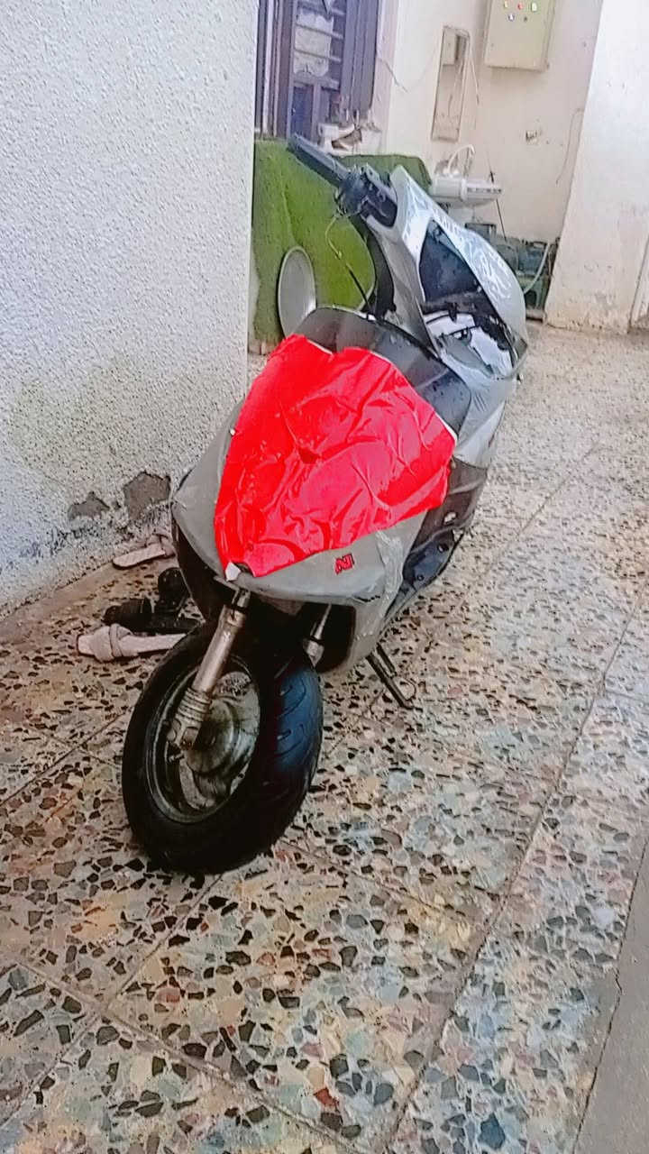 السلام عليكم ماكس قجمه ١٢٠ كاماله تايرات جدد كله جديد محرك جديد كله جديد دشبول موجود كلجات جدد دراجه كلش حلوه سعره ١٧٠ مكاني بغداد الحسينيه ***********

