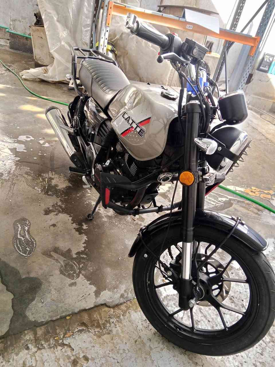 دايوان لاتي  لون اسمنتي مميز 2025مكفوله كفاله  من كلشي وصل معرض فقط مكاني بغدادمعروضه 1650قفله
***********
