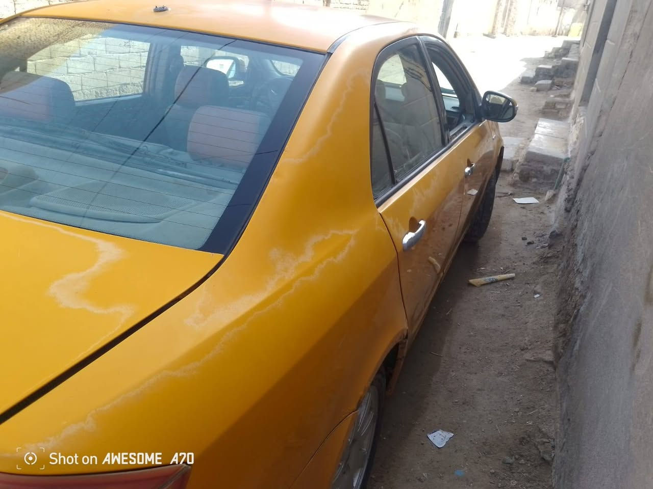 سلام عليكم
جيلي موبل موديل 12
رقم بغداد احمر سنويه عضم
عندي وكاله بيه تريد المالك هم موجود 
مكينه لاتبخير ولاتنقيص 
كير جديد حداديه 80 %
كهربائيات كله شغاله 
بيه باور عاطل لايت زنون 
غرفه نضيفه وحلوه 
السعر 2 مليون وبيه مجال 
العنوان الديوانية الحمزة الشرقي 
***********
