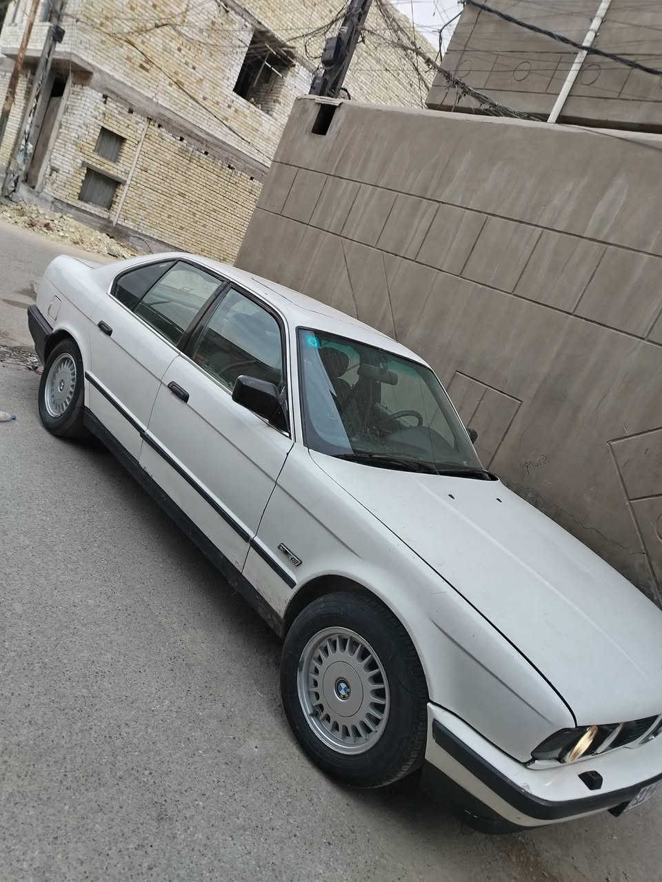 سلام عليكم ابيع بي ام  ٥٢٥ مكينة وكير خير من الله 
صدر امامي خلفي حلو عوزه زوج لويات
كهربايات كلة شغالة تخم تايرجديد
سلايت شغال بدون خياس
لايت سوارات نهار
نقوصات بيه دويه بل بوربرن  خلفي
تبريد بي ليك  بيه طخه جملغ امامي  يمنه
تبيس عاطل سنويه 29 تنتهي بغداد انكليزي
السعر ٤٥ بيه مجال مكان بغدادجميلةثانيه ***********
