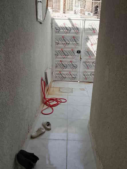 دار للبيع مبادره او نقد موقع الدار حي السلام والمساحه 100 طابق واحد بناء جديد يتكون الدائره من غرفه نوم صاله واستقبال ومطبخ موقع دار حي السلام خلف الدفاع المدني   الاستفسار اكثر اتصال على الرقم
***********
***********
