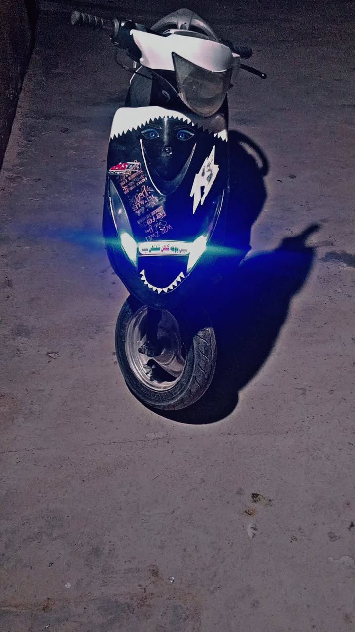 سلام وعليكم دراجه ماكس عدله ما نقصه شي كهربايات شقاله دراجه لا تنقص ولا تبخر تايرات جدد 
مكاني بصره كرمت علي سعر 450وبيه مجال***********
