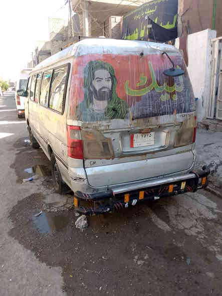 السلام عليكم 
سياره للبيع 
فتون 2013 
سياره مكينه جديده 
صدر جديد 
تخم تاير 
مكان بغداد 
حي اور 
***********
