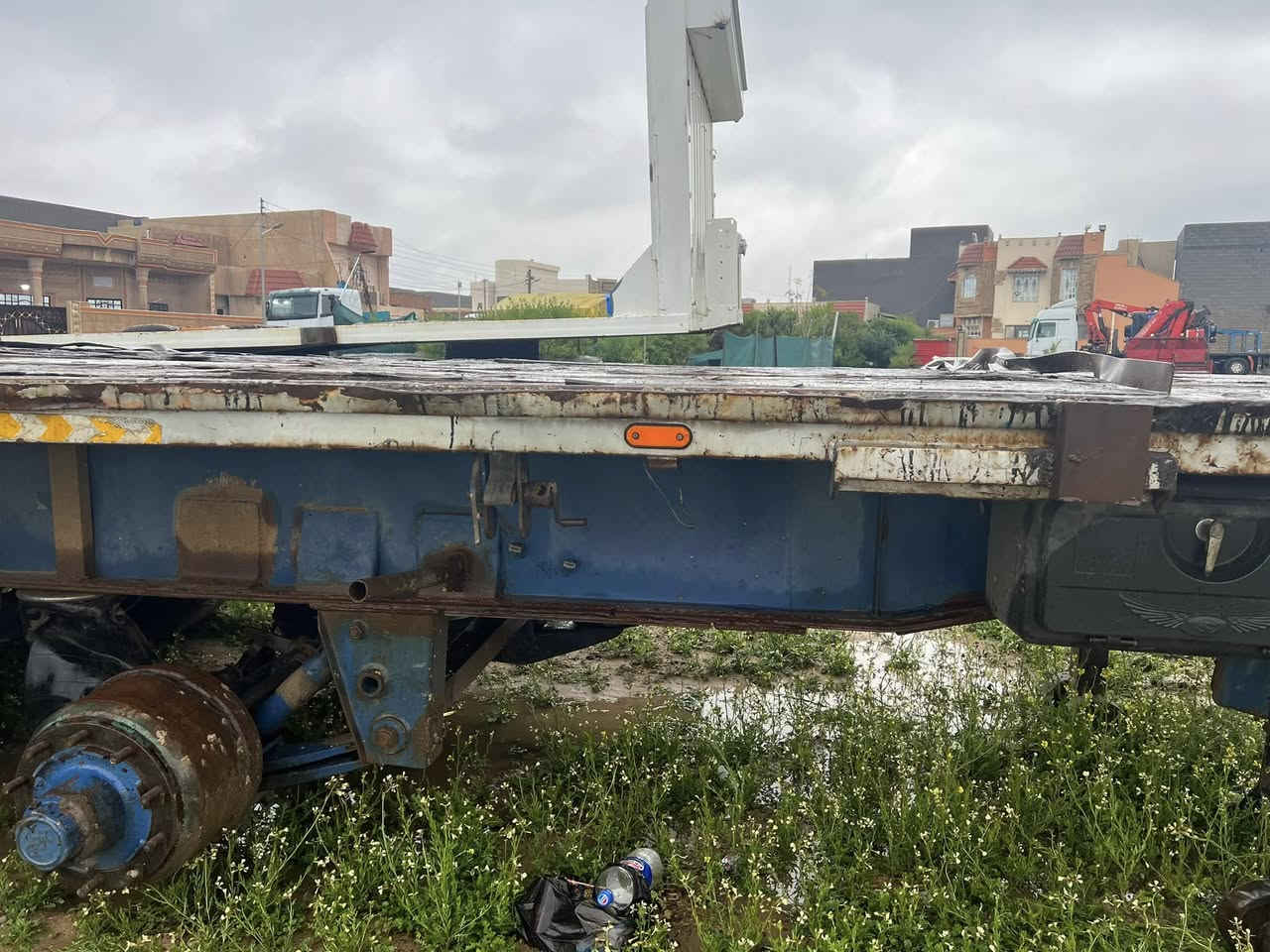 سلام عليكم عربانه 1360 أربع دنكير السعر 30 وبيهه مجال شي بسيط مكانه تكريت رقم الهاتف ***********
