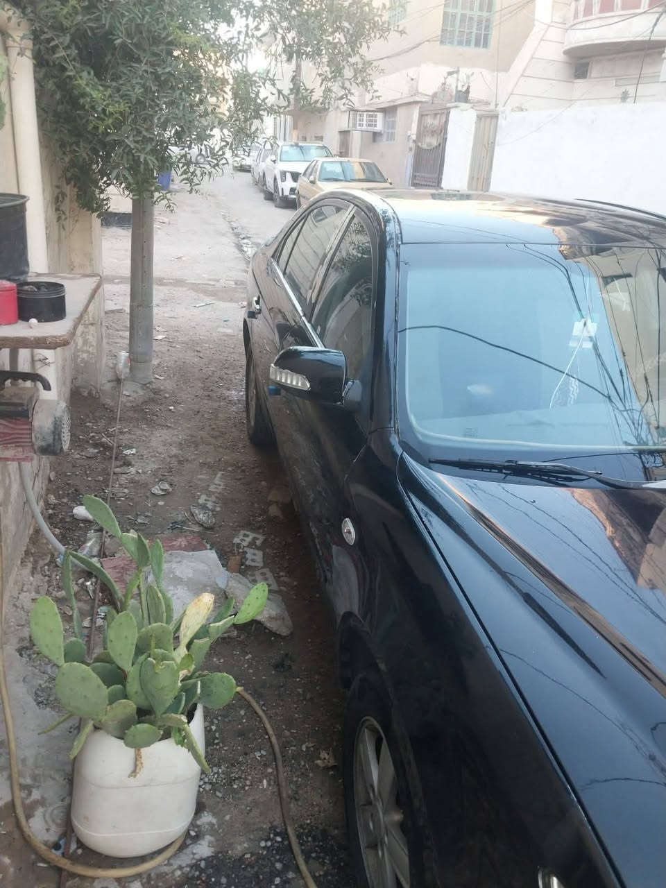 السلام عليكم
سيارة سوناتا للبيع موديل 2008 خليجي لون اسود تبريد شغال رقم بغداد  بيهة 3 قطع مبدلة بدون دواخل مصبوغة حزام مري شفط محرك 2000 دوش دواخل جلد لون اسود شاشة بيهة السيارة مرتبة وسعرهة 90 ورقة وبيهة مجال 
التواصل على الواتساب ***********
