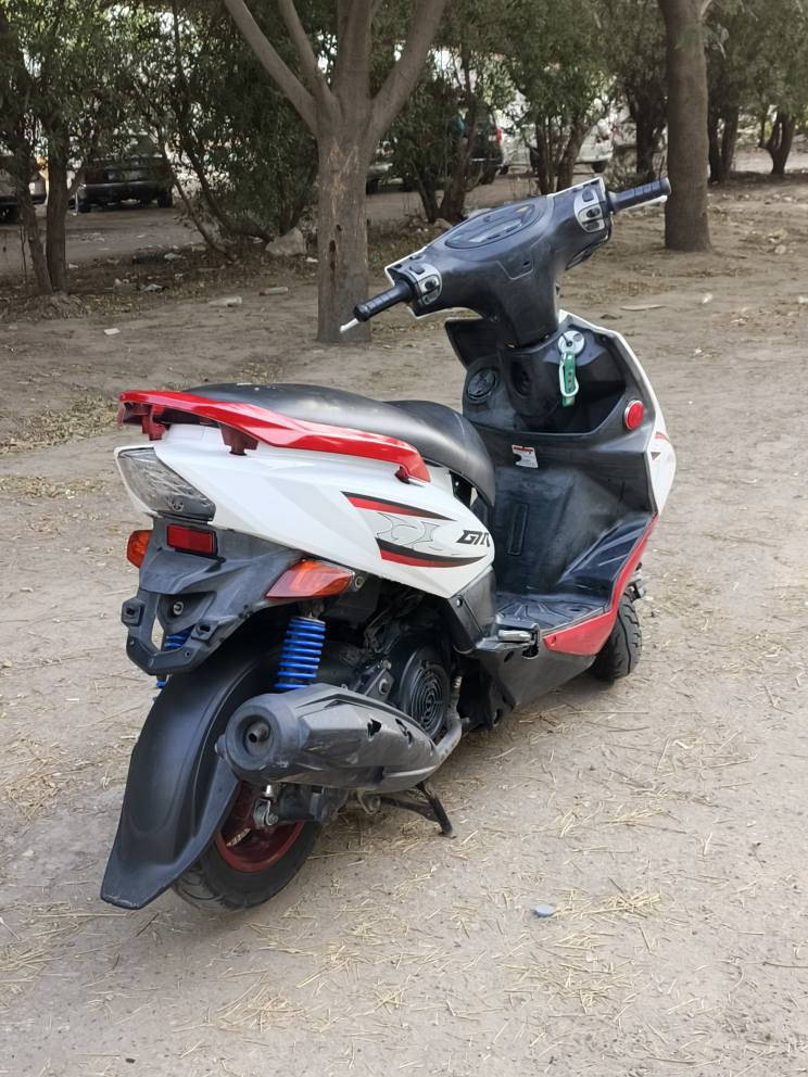 السلام عليكم 
 دراجه  gtr للبيع الدراجه كفاله عامه خير من الله ما عوزها برغي مال رمبه 
مكاني الغزاليه
رايدها ب 950 وبيها مجال قليل 
رقمي *********** بغداد, العراق
