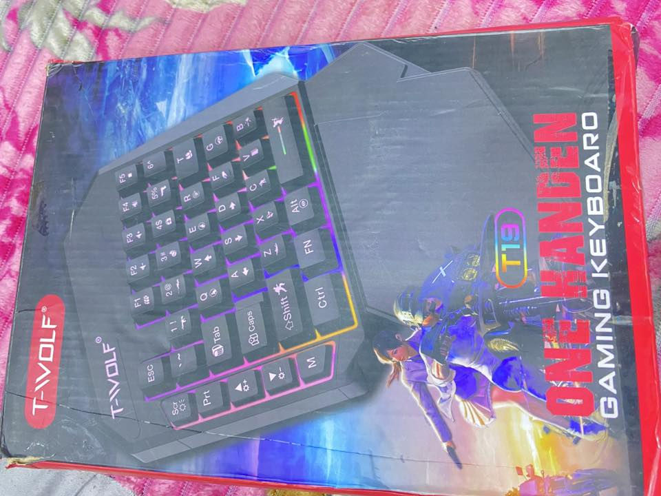 سلام عليكم بيع امزون شغال 
دلاكت راس 15الف 
ساعة رقمية 15الف 
كيبورد العاب 20الف 
قطعة الكاتو 20الف


**إذا كنت صاحب هذا الإعلان وتريد حذفه لأي سبب، رجاءا أرسل رسالة إلى الدعم الفني**