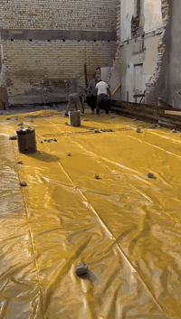 السلام عليكم ورحمة الله وبركاته جميعاً اخوتي ومتابعينا الغوالي هذا جانب من اعمالنا المتواضعة تأسيس مجاري رفت بطريقة البندات في منطقة حي البنوك اتمنا ان ينال اعجاب الجميع مع تحيات كادر حسن العبودي تأسيسات صحية حديثة هاتف *********** حي اور قرب جامع الفردوس
