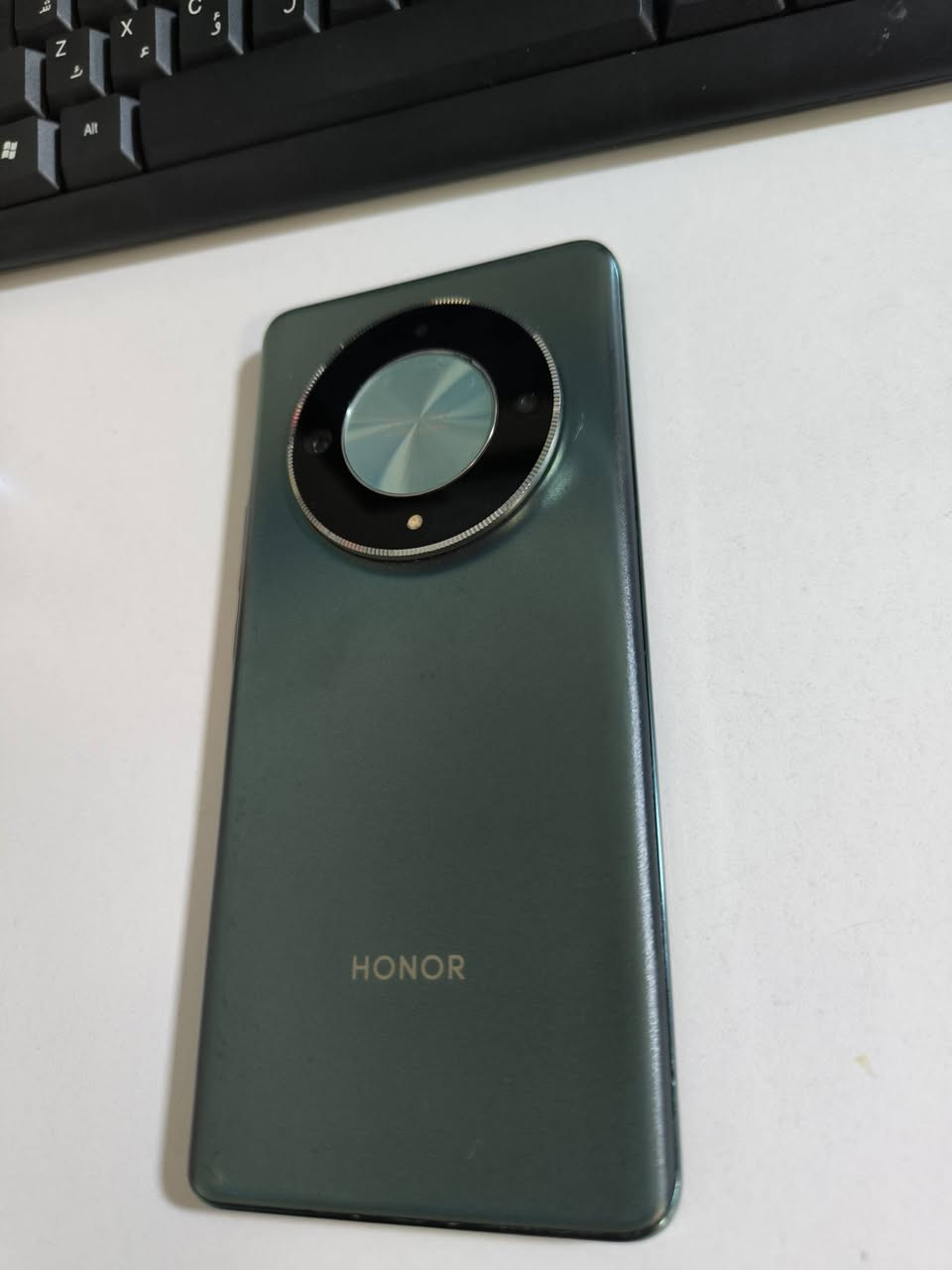 🛡️ الوحش الذي لا يُقهر.. HONOR X9b  🛡️
هل تبحث عن هاتف يجمع بين الأناقة المتناهية و القوة الخارقة؟ وداعاً للقلق من السقوط والكسر مع الهاتف الأكثر متانة في العالم! 🌍🔥

✨ أهم مميزات الأسطورة HONOR X9b:
شاشة ضد الكسر 💎: مزود بتقنية Ultra-Bounce المتطورة التي تجعل الشاشة تتحمل أقوى الصدمات (حاصل على شهادة SGS السويسرية بـ 5 نجوم).

بطارية عملاقة 🔋: بسعة 5800mAh تكفيك لمدة 3 أيام من الاستخدام العادي.. انسَ الشاحن تماماً.

كاميرا احترافية 📸: كاميرا أساسية بدقة 108 ميجابكسل لالتقاط أدق التفاصيل وصور ليلية مذهلة.

أداء صاروخي 🚀: معالج Snapdragon 6 Gen 1 مع ذاكرة عشوائية 8+8 لتجربة ألعاب وتصفح سريعة جداً.

تصميم فخم 👑: نحافة مذهلة، ملمس جلدي راقي، وشاشة منحنية AMOLED بألوان تخطف الأنظار.

💰السعر : 225 الف.
📍المكان : الكاظمية.
📞للتواصل : ***********
