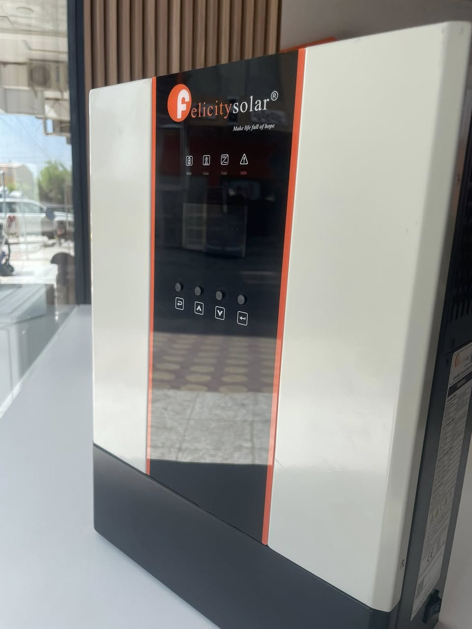 السلام عليكم 
يتوفر انفيرترات وبطاريات felicity solar 
انفيرترات بالأحجام: 
‏3KW
 و 4kw  
و 6KW 
و 8Kw 
و 12KW   
بطاريات بالاحجام :
‏10kw
‏15kw مني
                                                             17.5kw.      
‏/24 /12.5k
‏/12.5k  /48
للاستفسار الاتصال على الرقم ***********
