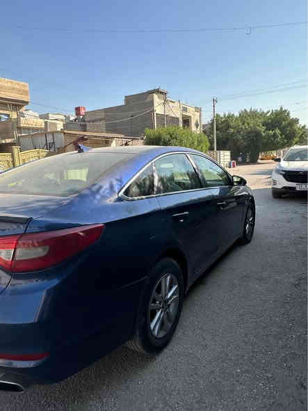 سلام عليكم 

سوناتا 2016 gdi 

بيها شاشه بلادي 

داخل رصاصي 

عليها ادامه كامله محرك 

ودامه كامله للكشر الخارجي

تخم تاير جديد 

ماشيه 84 ميل 

تحكم ستيرن فول

وباقي المواصفات معروفه 

مكان السياره بغداد الدوره 

سونار مرفق ويه الصور وصور امريكا تكدر تشتريهن لان اني ممسوحات مني 

سعر البيع 122 وبيها مجال بسيط 

*********** بغداد
