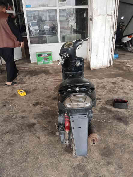 للبيع دراجة ماكس سلف هندر كلة شغال عوزهة بس باتري كفرات ختم واحد بلاد دراجة شلعة او معدل خير من الله السعر450مكاني بغداد تواصل ***********
