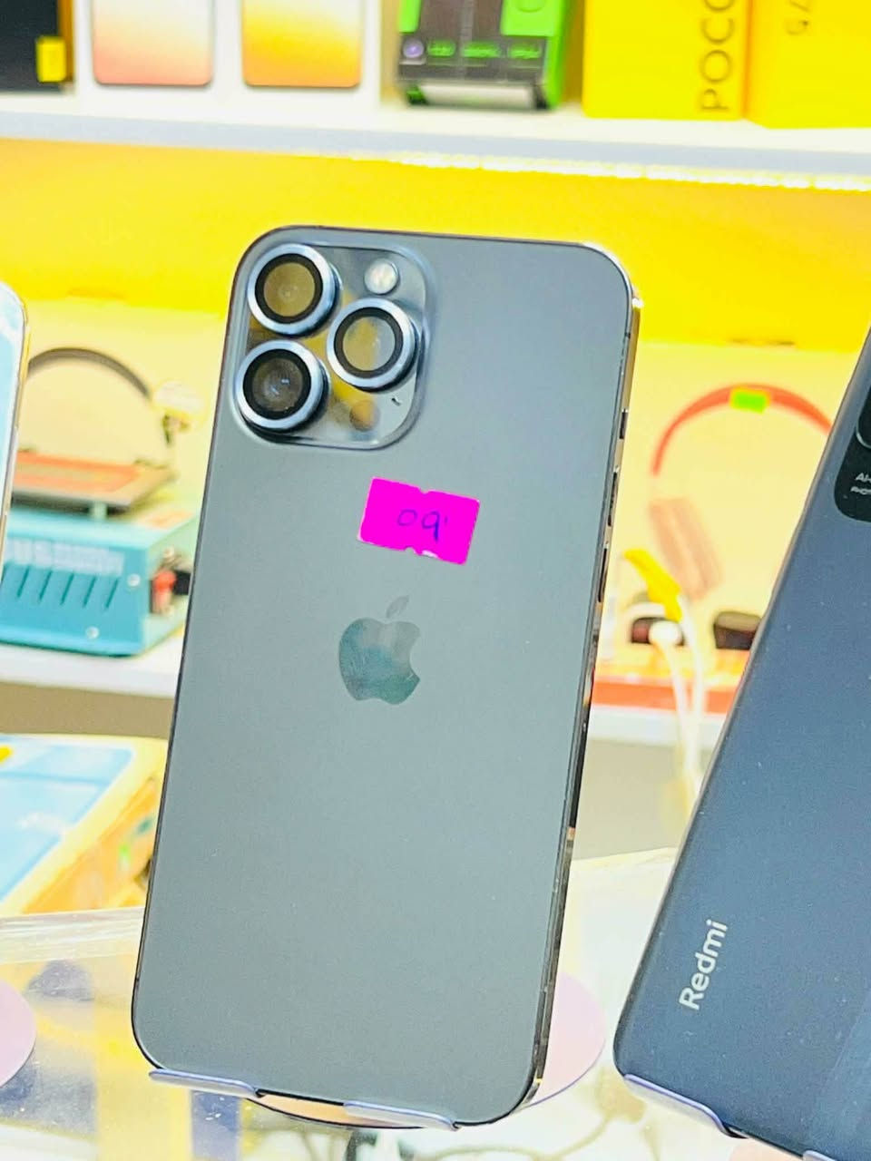 يمنه كلشي موجود
1_11عادي 

2_12برو ماكس 

3_13برو ماكس 4قطع 

رقم ***********
وتساب موجود
