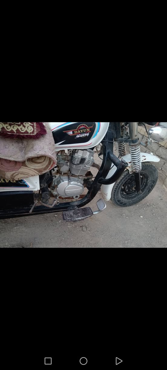 سلام عليكم ستوته مديل 2015اوراق اصولي جاهزه فقط المكينه بيه خيط تبخير يعني مامبين كلش 
العنوان ناصريه ازديناويه السعر بخاص مامتواجن عل فيس بس الشراي يراسل ***********
