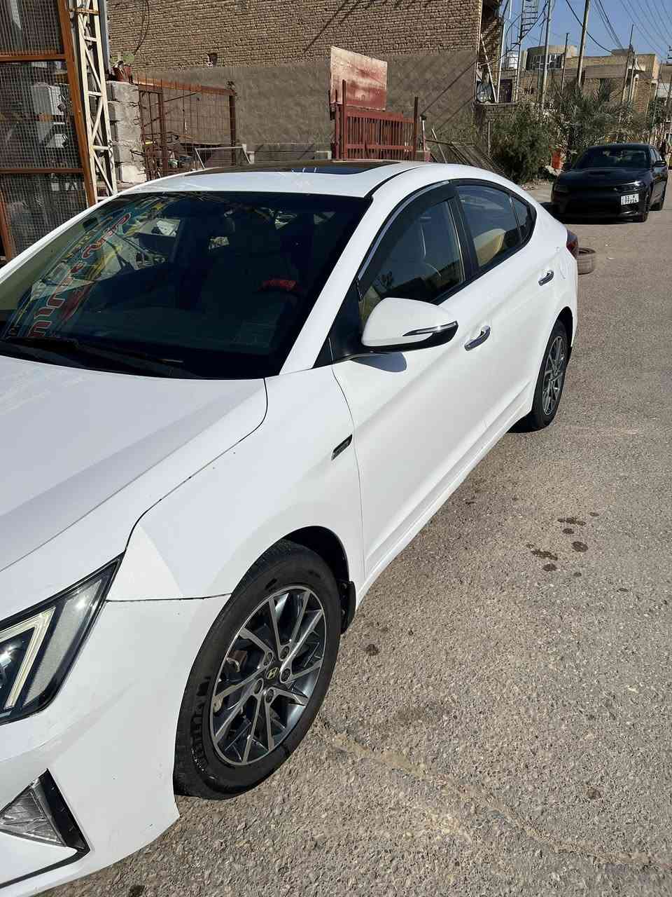 السلام وعليكم النترا خليجي موديل ١٩ شكل ال ٢٠ مكينه ٢٠٠٠دوش بصمه فتحه مرايات مري بيهه بارد بخشم الجاملغ ع كد اصبح وبحافه البنيد هم ع كد اصبح ورصعه بلجاملغ ع جهت العبري عدلتهه بسمي رقمهه بغداد لاستفسار اتصال ع رقم ***********
