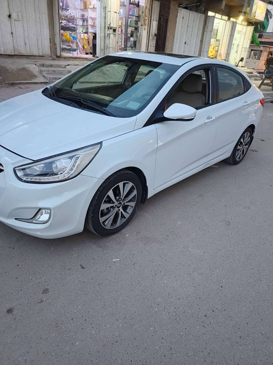 سلام عليكم 
اكسنت مديل 18
ماشيه 71
سياره خير من الله باقي تفاصيل داخل المنشور
التواصل ***********
